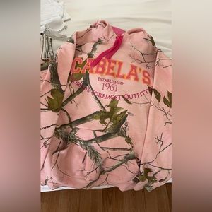 Cabelas sweatshirt
